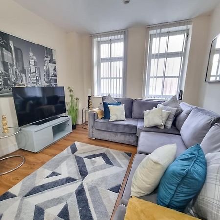 2 Bedroom - City Centre Location - Perfect For Family'S Bradford  Eksteriør billede