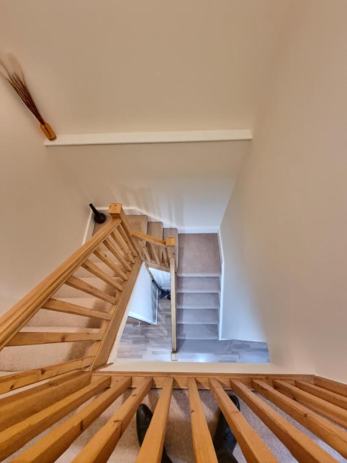 2 Bedroom - City Centre Location - Perfect For Family'S Bradford  Eksteriør billede