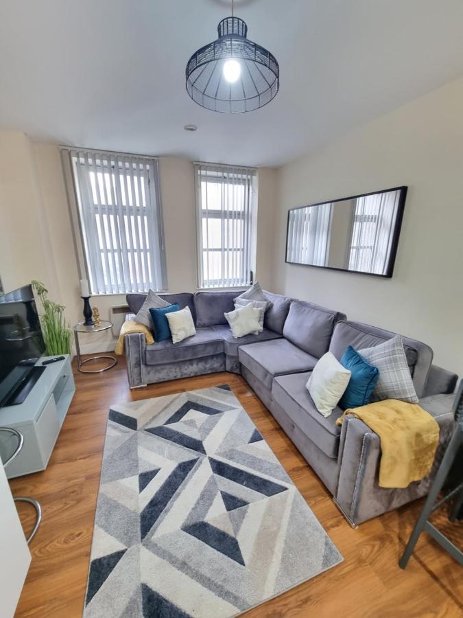 2 Bedroom - City Centre Location - Perfect For Family'S Bradford  Eksteriør billede